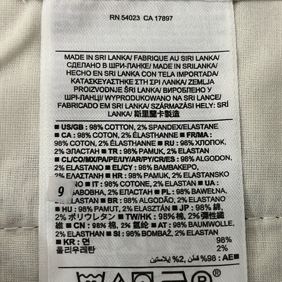 Banana Republic Hampton Fit Chambray Pattern Rolled Cuff Mid Rise Shorts - Picture 10 of 10